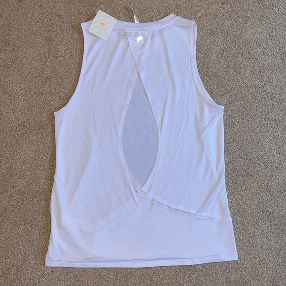 NWT Fabletics White Blake Open Back Tank - size M - Picture 3 of 6